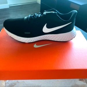 Brand New Womens Nike Running Shoe